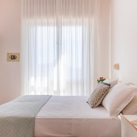 Mon Hotel ミザーノ・アドリアーティコ エクステリア 写真